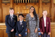 Hulton Lecture Explores Clinical Research Hulton Lecture Explores Clinical Research