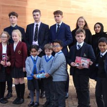 School Meets Christmas Hamper Challenge School Meets Christmas Hamper Challenge